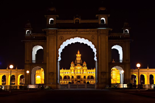 A Royal Trail In The City Of Palaces