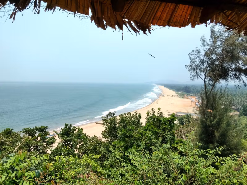 Cover image for First Backpacker Hostel Experience : Zostel Gokarna