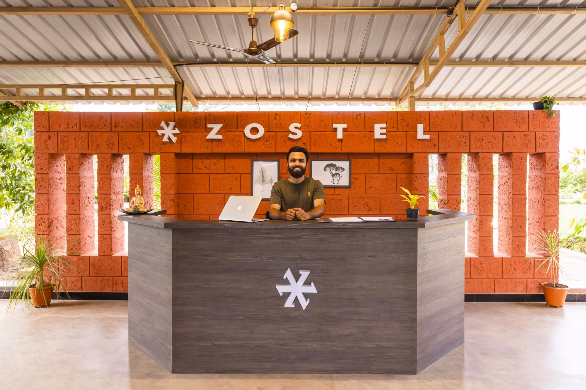 Zostel Kolad Reception