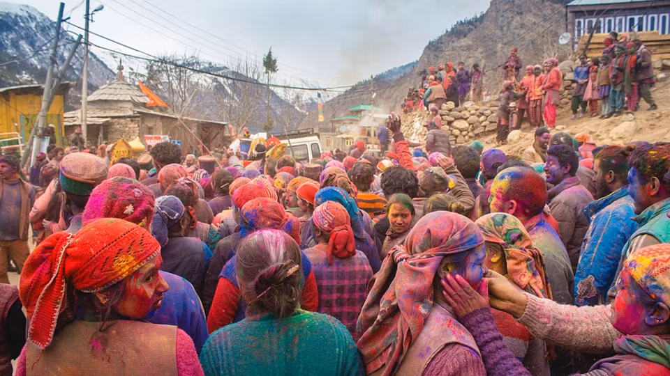 Zostel: Holi Long Weekend Edition